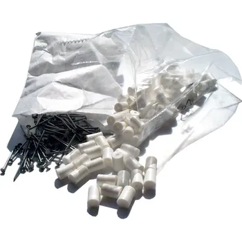 Bílé mezerníky s hřebíčky, 100 ks