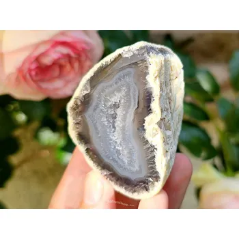 Přírodní kámen Geoda z achátu s dutinou 150g z Brazílie