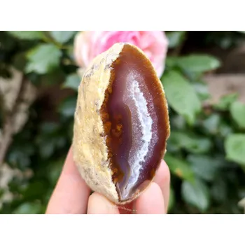 Přírodní kámen Přírodní achátová geoda s dutinou 131g Brazílie