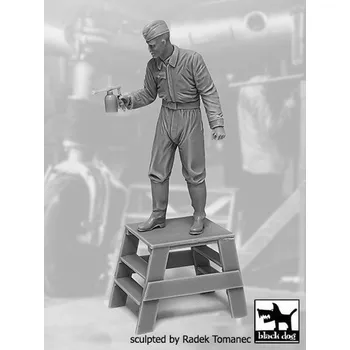 Plastikový model Blackdog 1/32 Luftwaffe Mechanic personnel 1940-45 No.5