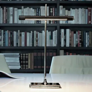 Lampička FLOS Goldman - stolní lampa s USB, kouřově šedá - Základna - délka 15 cm, hloubka 8 cm Hliník / šedá / zinek 42 Top LED, 5 W celkem - Doprava zdarma