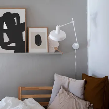 Lampička GRUPA Arigato nástěnné svítidlo 1 světlo 70cm Ø23cm bílá - Nástěnný držák - Ø 10 cm, hloubka 3 cm; délka vnitřního ramene 35 cm; délka vnějšího ramene 35 cm; délka zástrčkového kabelu 250 cm 1 x 70 W - Doprava zdarma