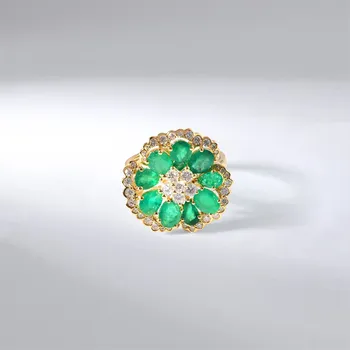 Prsten Lillian Vassago Zlatý prsten se smaragdy a brilianty LLV59-DR146YEM Velikost prstenu: 53