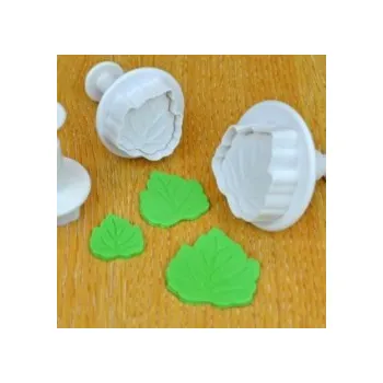 Vykrajovátko Vykrajovátka s pístem - LÍSTEČKY / 3 ks
