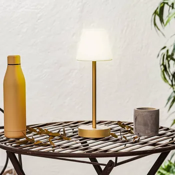 Venkovní osvětlení Newgarden Lola Slim LED stolní lampa, mosaz - podstavec - průměr 10 cm, výška 2,6 cm mosaz, bílá 1 x 2 W LED - Doprava zdarma