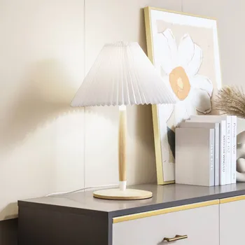 Lampička Stolní lampa Lucande Ellorin, bílá, dřevo, Ø 37 cm, E27 - Základna - Ø 20 cm, výška 2 cm; výška stínidla 21,5 cm; délka kabelu 160 cm bílá, světlé dřevo 1 x 15 W LED - Doprava zdarma