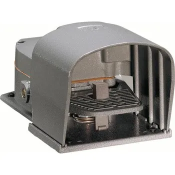 vypínač LOVATO Electric KR210L11 nožní spínač, kovové tělo, provedení s krytem 1Z+1V pomalé