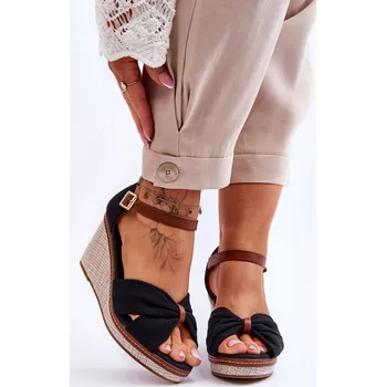 Dámské sandále Dámské sandály na klínu Daphne Barva: Černá, Velikost: 40