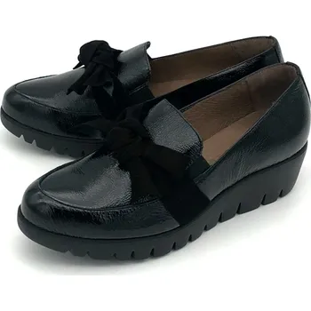 Dámské mokasíny Dámské kožené mokasíny C-33323 černá Wonders Barva: černá, Velikost: 40