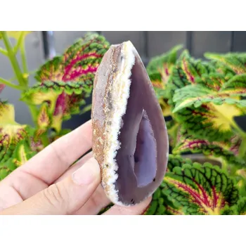 Přírodní kámen Achát šedý geoda s dutinkou 198g (Brazílie)