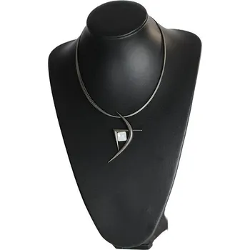 Náramek E.L. 16 Čtvereček s geometrii a opalitem