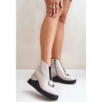 Dámské kozačky Lakovane Kotníkové Boty Na Klínu Zateplené D&A MR880-136 Barva: Stříbrná, Velikost: 38