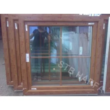 Okno Okno 100x100 zlatý dub s mřížkou TROJSKLO