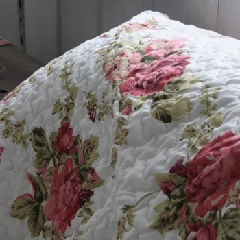 Přehoz na lůžko Přehoz na postel bílý s květy 250x230cm