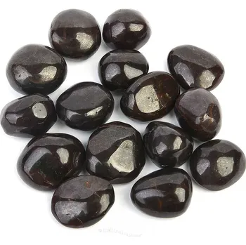 Přírodní kámen Hvězdový granát z Indie