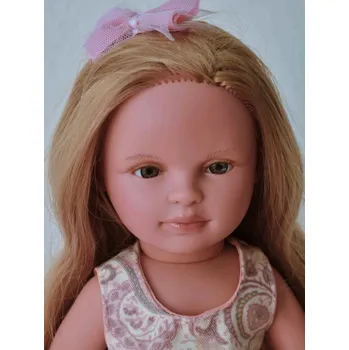 Panenka Realistická panenka Nina - růžová sukně od firmy Lamagik ze Španělska (španělská panenka - 42 cm)