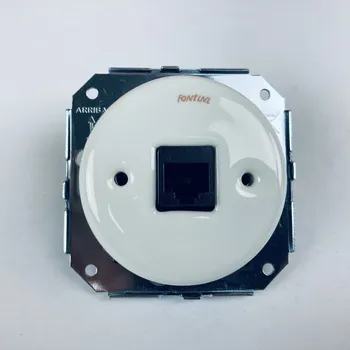 vypínač FONTINI by Font Barcelona Porcelánová zásuvka Garby Colonial jednoduchá datová Barva: Bílá 31 707 17 2