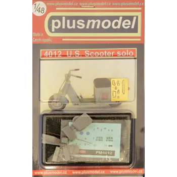 Plastikový model Plusmodel 1/48 Warsaw Pact Pilot (1 fig.)