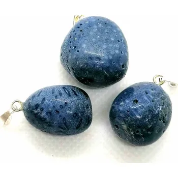 Přívěsek Přívěsek z modrého korálu – mořský šperk s esoterickým významem (úžasné kousky)