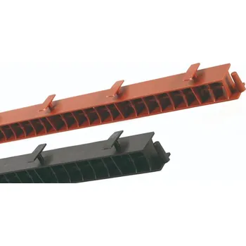 Větrací mřížka HPI ochranná větrací mřížka univerzální bez hřebene / červená pro rovné krytiny