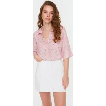 Dámská halenka Růžová tkaná halenka s květinovým vzorem od Trendyol Trendyol růžová 1847223