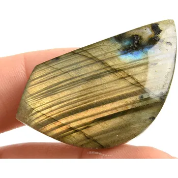 Přírodní kámen Labradorit mugle s barevnými odlesky 14,6g