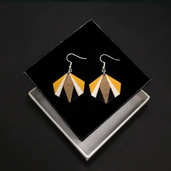 Náušnice AMADEA Dřevěné náušnice Etno, 3x3 cm