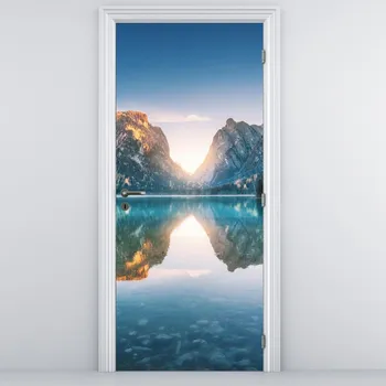 Fototapeta LuxusniObrazy.cz Fototapeta na dveře - Horské jezero