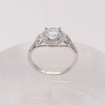 Prsten Stříbrný prsten s kamenem