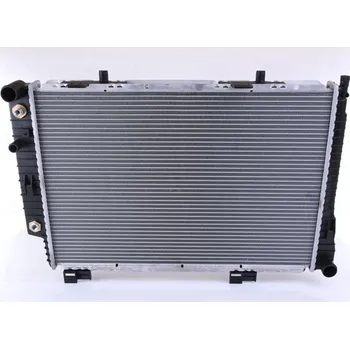 Chladič motoru Chladič, chlazení motoru NISSENS 62749A