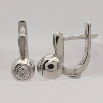 Náušnice Stříbrné náušnice s klasickým zapínáním