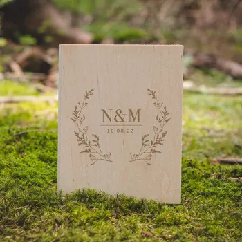 Svatební dekorace Dřevěná kniha NÁŠE SVATBA - KVĚTINY