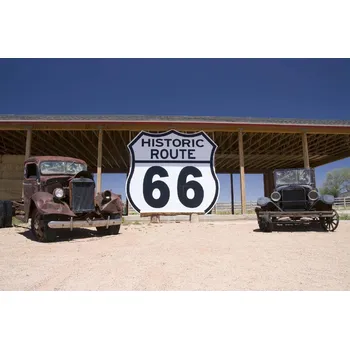 Fototapeta DIMEX | Vliesová fototapeta Auta na trase 66 MS-5-2703 | 375 x 250 cm | modrá, bílá, hnědá + Vliesová fototapeta na stěnu DIMEX Auta na trase 66 MS52703 v rozměru 375 x 250 cm + lepidlo zdarma