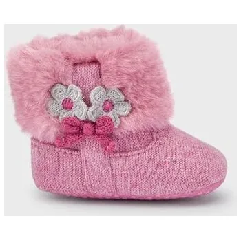 Capáčky teplé botičky do kočárku Mayoral 9567-36 Berry velikost 19