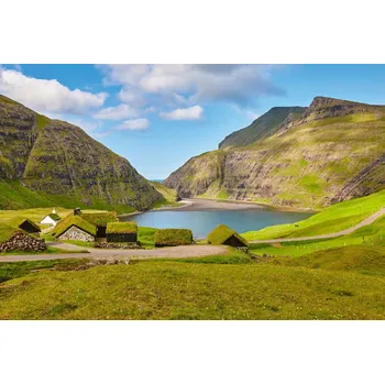 Fototapeta DIMEX | Vliesová fototapeta Malebná zelená krajina MS-5-1812 | 375 x 250 cm| zelená, modrá, hnědá + Vliesová fototapeta na stěnu DIMEX Malebná zelená krajina MS51812 v rozměru 375 x 250 cm + lepidlo zdarma