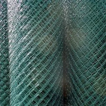 Pletivo Poplastované pletivo oko 55/55 drát 2,0 - 3,0 mm RAL 6005 zelené