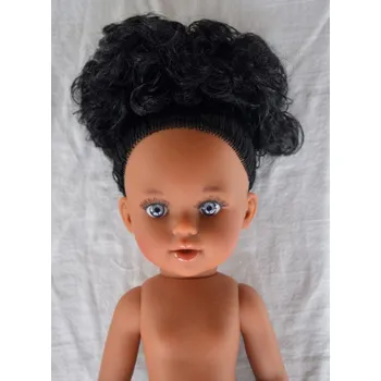 Panenka Panenka -černoška - holčička Marina bez oblečení - černé vlasy - od španělské firmy Marina & Pau (Marina - 40 cm )