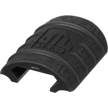UTG / Leapers Krytky na Picatinny lištu UTG Low Profile Max Security Rubber Rail Guard, černé, 12ks