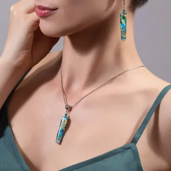 Náhrdelník Lampglas Náhrdelník Turquoise Dream s 24karátovým zlatem v perle Lampglas materiál závěsu a řetízku: pozlacený kov - 44 cm + 4 cm prodlužovací řetízek