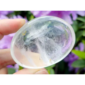 Přírodní kámen Leštěný kámen křišťál z Madagaskaru 122g