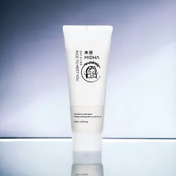 Přípravek na čištění pleti a oči Midha - Rice Brand Scrub Foam - Rýžová čisticí pěna s mikrobublinkami - 150 ml