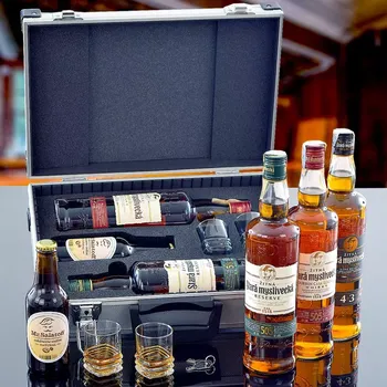 Dárkový potravinový koš Stará žitná myslivecká - Dárkový kufr pro muže Standardní víko