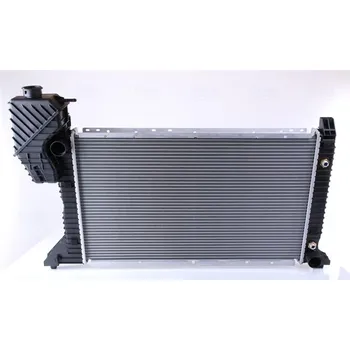 Chladič motoru Chladič, chlazení motoru NISSENS 62686A