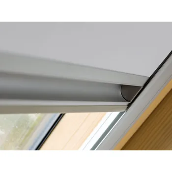 Okno FAKRO CZECH Roleta ARF I Fakro 66 x 118 cm zatemňující na střešní okno Fakro