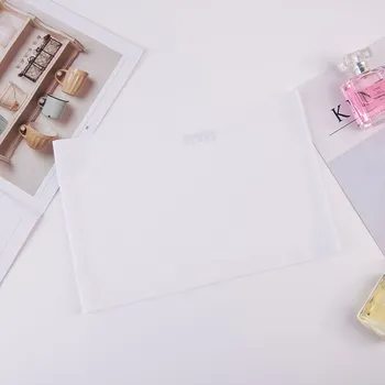 Podprsenka Dámská podprsenka bez ramínek neviditelná Barva: Bílá