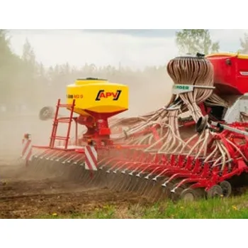 Zahradní traktor APV PS 500 M2 D Pneumatická secí zařízení pro aplikaci hnojiv PS D, hydraulický ventilátor