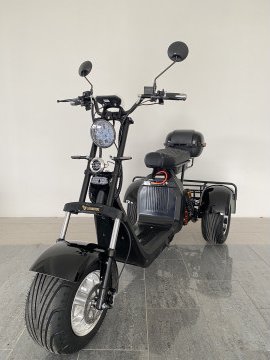 Elektrická Tříkolka Lera Scooters C5 2000W Modrá, Barva černá Leramotors