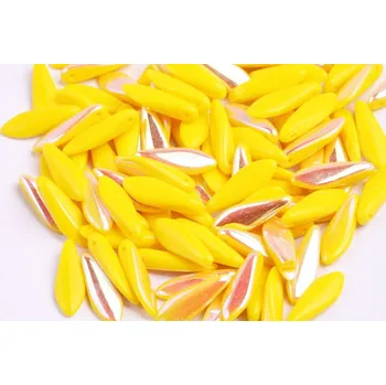 Korálek Koralky jazýčky č. 87 (16x5 mm)