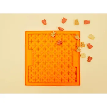 lízací podložka Oranžová lízací podložka LickiMat Buddy 20x20 cm