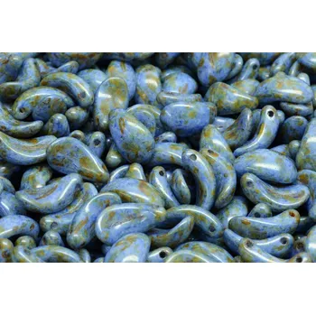 Korálek Korálky Zahnuté lístky č.1708 (7x13mm)